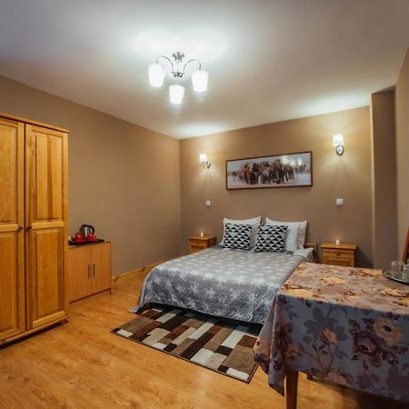 Hotel Orzel Zamość Екстериор снимка