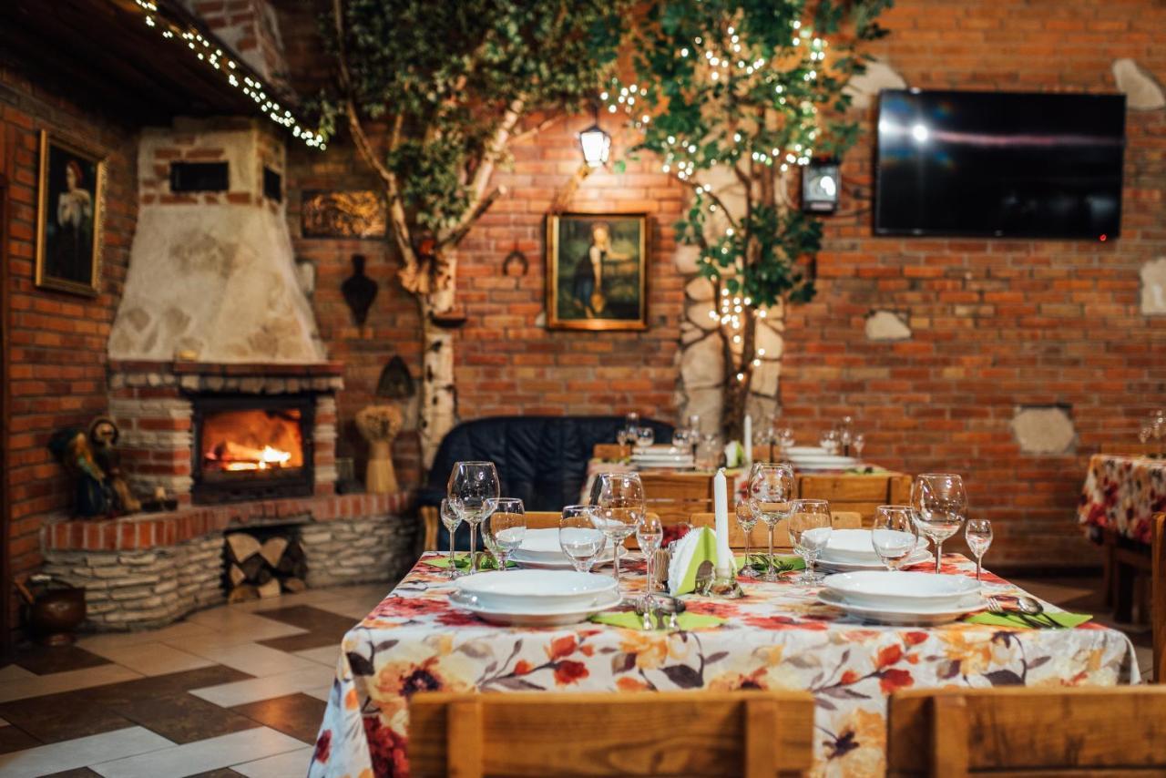 Hotel Orzel Zamość Екстериор снимка
