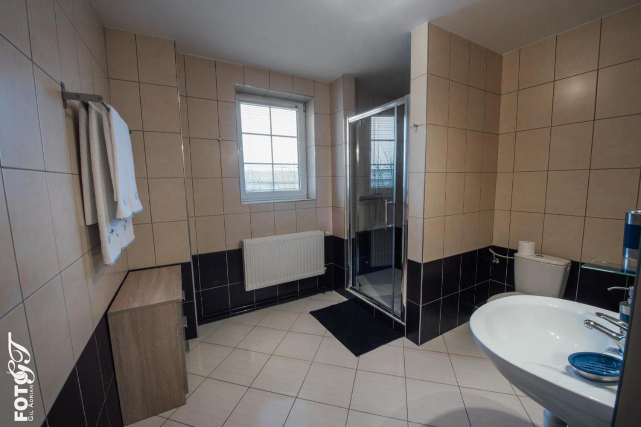 Hotel Orzel Zamość Екстериор снимка